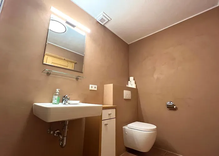 Aurach 아우라흐 바이 키츠뷔엘