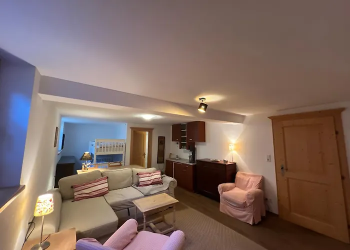 Aurach 아우라흐 바이 키츠뷔엘